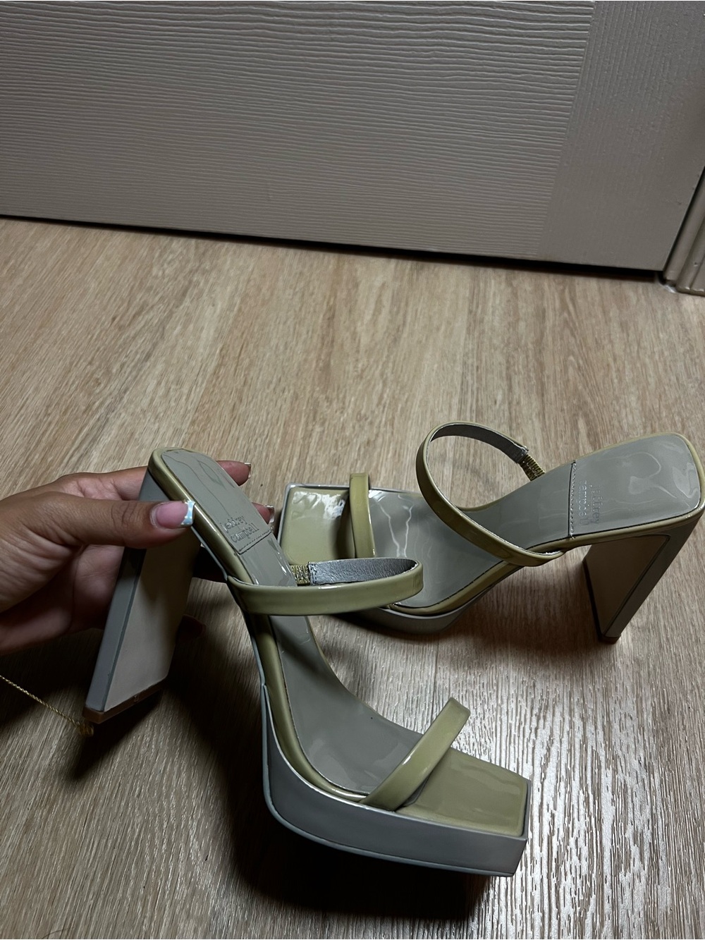 Jeffrey Campbell Platform Heels size 6 ( olive / khaki grey